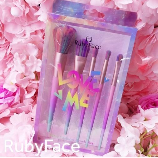 BROCHAS RUBY LOVE ME 5U