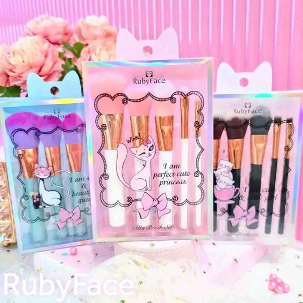 SET DE BROCHAS RUBY FACE I AM PERFECT CUTE