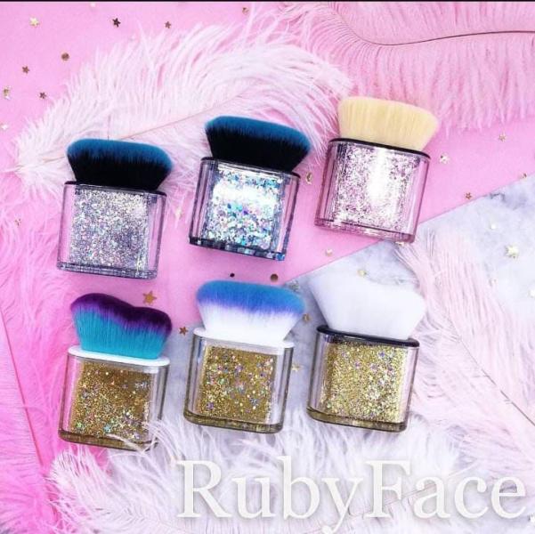 BROCHA CON GLITTER PARA MAKEUP
