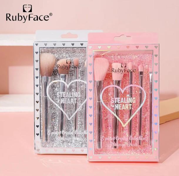 BROCHAS RUBY FACE 5U CON GLITTER + COSMETIQUERA