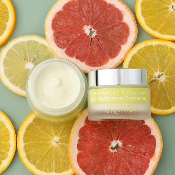CREMA FACIAL HIDRATANTE VIT C OG COSMETICS